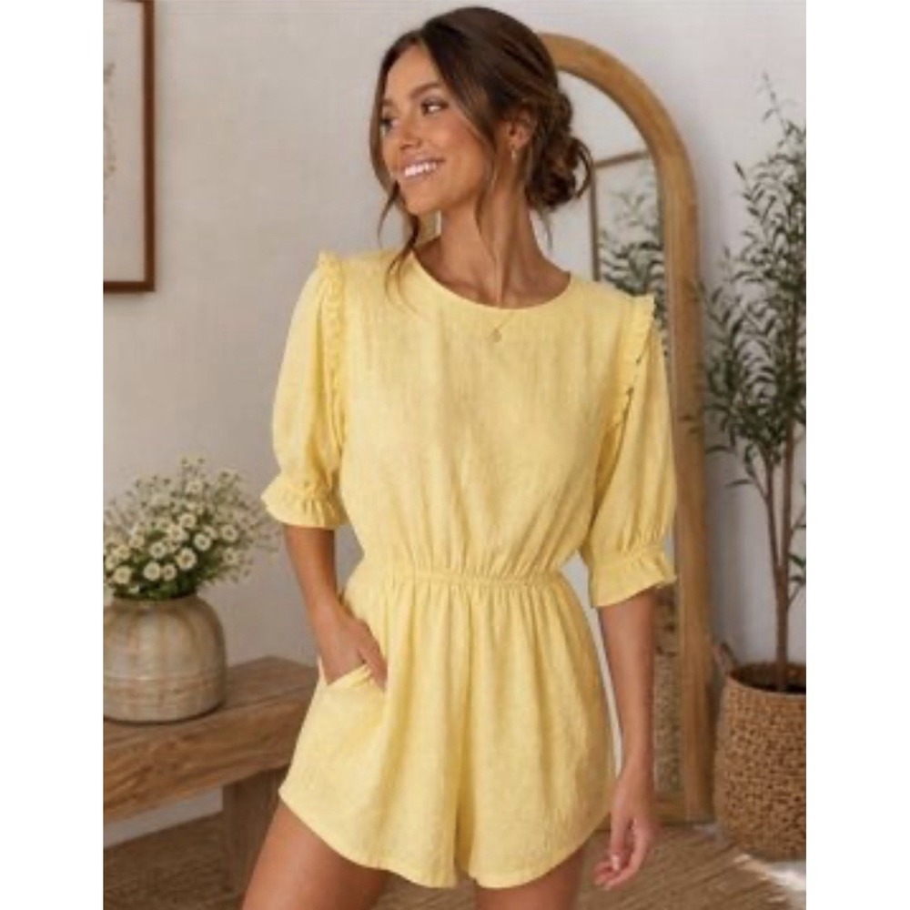 Lost + Wander Yellow Textured Romper Women's Large Ruffle Sleeve NWT